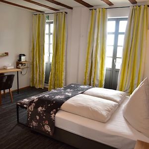 Camera standard con letto king size